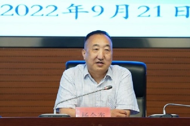 图为杨金奎书记讲话
